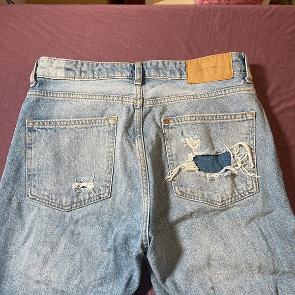 & Denim Boyfriend low waist jeans with buttons and distressing - size 4 - Picture 9 of 9